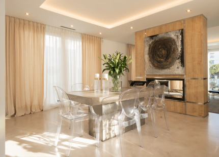 LUXURY ARCHITECT-DESIGNED SEAFRONT VILLA ON THE COSTA DEL SOL