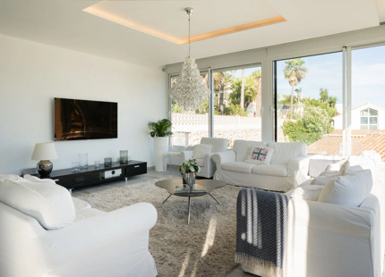LUXURY ARCHITECT-DESIGNED SEAFRONT VILLA ON THE COSTA DEL SOL