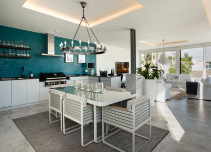 LUXURY ARCHITECT-DESIGNED SEAFRONT VILLA ON THE COSTA DEL SOL