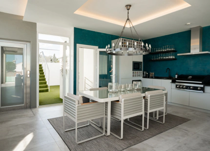 LUXURY ARCHITECT-DESIGNED SEAFRONT VILLA ON THE COSTA DEL SOL