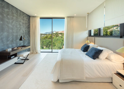 LUXURY CONTEMPORARY VILLA IN LA QUINTA