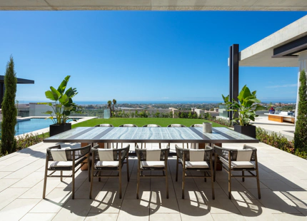 LUXURY CONTEMPORARY VILLA IN LA QUINTA
