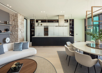 LUXURY CONTEMPORARY VILLA IN LA QUINTA