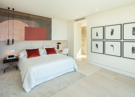 LUXURY CONTEMPORARY VILLA IN LA QUINTA