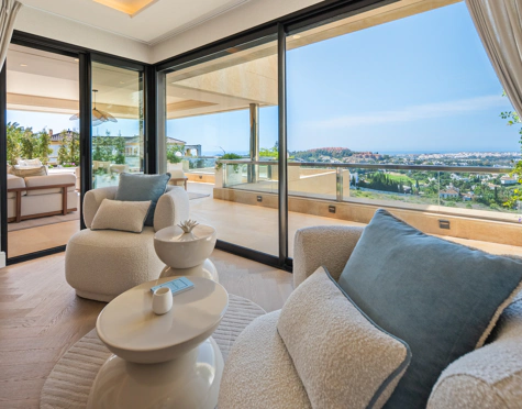 LUXURY DUPLEX PENTHOUSE IN NUEVA ANDALUCÍA