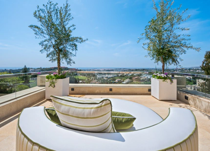 LUXURY DUPLEX PENTHOUSE IN NUEVA ANDALUCÍA