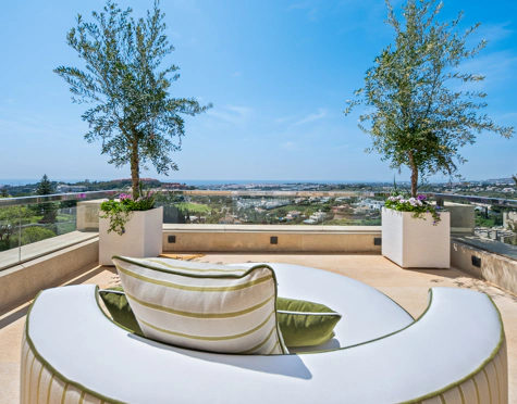 LUXURY DUPLEX PENTHOUSE IN NUEVA ANDALUCÍA