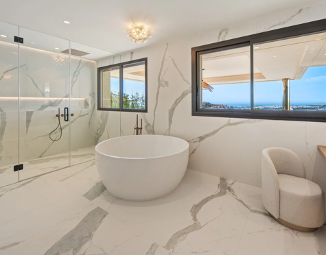 LUXURY DUPLEX PENTHOUSE IN NUEVA ANDALUCÍA
