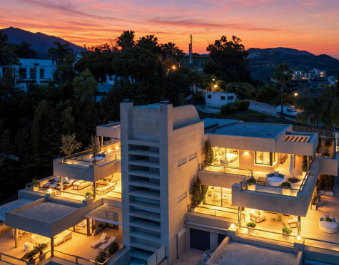 LUXURY DUPLEX PENTHOUSE IN NUEVA ANDALUCÍA