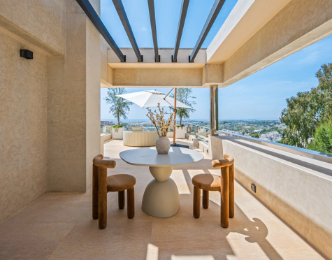 LUXURY DUPLEX PENTHOUSE IN NUEVA ANDALUCÍA