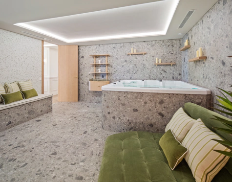 LUXURY DUPLEX PENTHOUSE IN NUEVA ANDALUCÍA