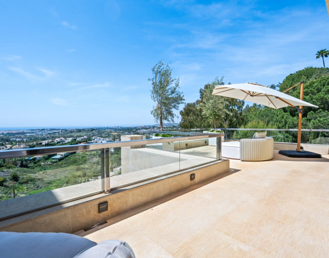 LUXURY DUPLEX PENTHOUSE IN NUEVA ANDALUCÍA