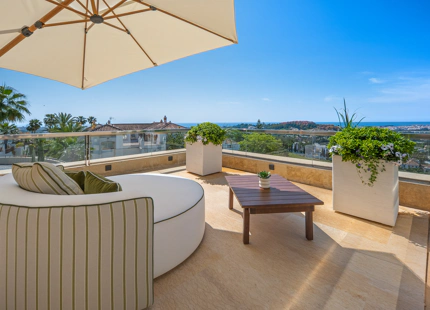 LUXURY DUPLEX PENTHOUSE IN NUEVA ANDALUCÍA