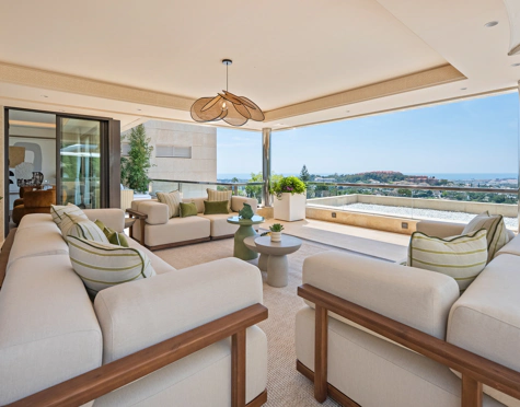LUXURY DUPLEX PENTHOUSE IN NUEVA ANDALUCÍA