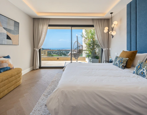 LUXURY DUPLEX PENTHOUSE IN NUEVA ANDALUCÍA