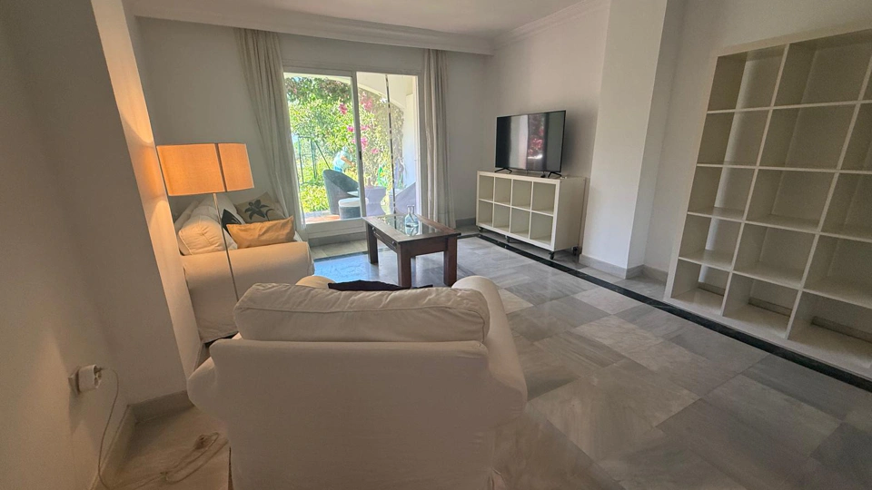 Apartamento Planta Baja en alquiler larga temporada en Los Pinos de Nagüeles, Marbella Golden Mile