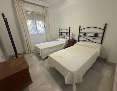 Apartamento Planta Baja en alquiler larga temporada en Los Pinos de Nagüeles, Marbella Golden Mile