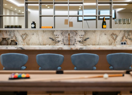 CONTEMPORARY LUXURY DUPLEX APARTMENT ON THE GOLDEN MILE