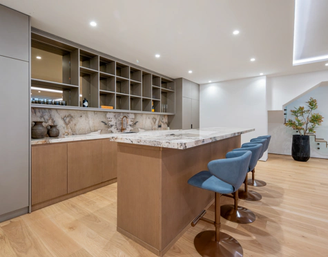 CONTEMPORARY LUXURY DUPLEX APARTMENT ON THE GOLDEN MILE