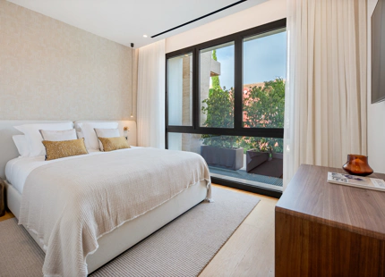 CONTEMPORARY LUXURY DUPLEX APARTMENT ON THE GOLDEN MILE