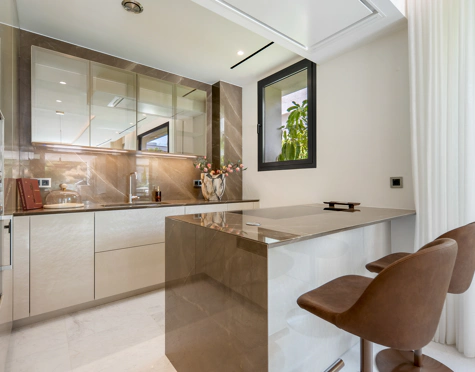CONTEMPORARY LUXURY DUPLEX APARTMENT ON THE GOLDEN MILE