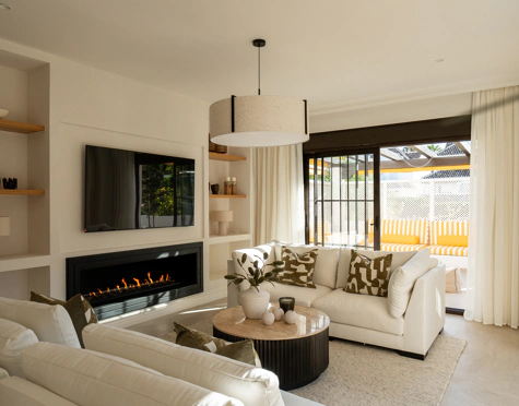 CONTEMPORARY LUXURY APARTMENT IN MARBELLA, GOLF VALLEY