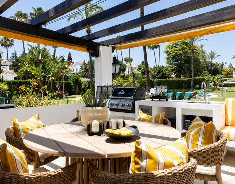 CONTEMPORARY LUXURY APARTMENT IN MARBELLA, GOLF VALLEY