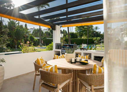 CONTEMPORARY LUXURY APARTMENT IN MARBELLA, GOLF VALLEY