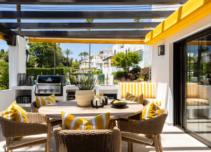 CONTEMPORARY LUXURY APARTMENT IN MARBELLA, GOLF VALLEY