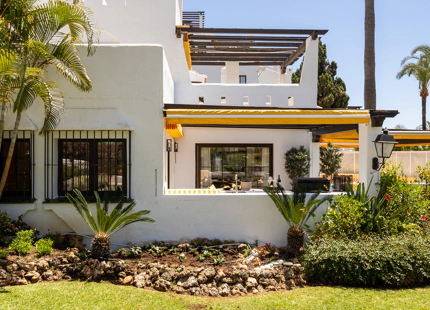 CONTEMPORARY LUXURY APARTMENT IN MARBELLA, GOLF VALLEY