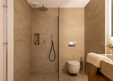 CONTEMPORARY LUXURY APARTMENT IN MARBELLA, GOLF VALLEY
