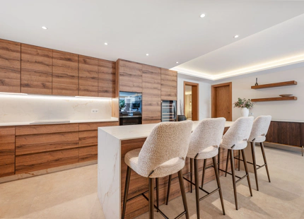 ELEGANT GROUND FLOOR APARTMENT IN NUEVA ANDALUCÍA