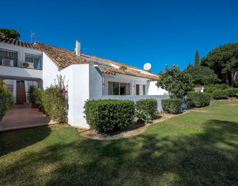 Apartment for sale in Nueva Andalucia, Marbella
