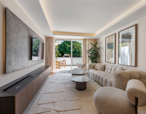 Apartment for sale in Nueva Andalucia, Marbella