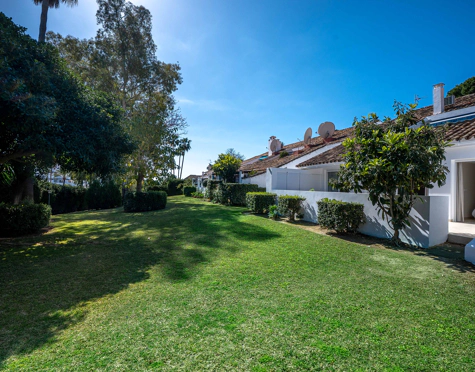 Apartment for sale in Nueva Andalucia, Marbella