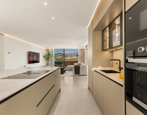 Ático en venta en Nueva Andalucia, Marbella
