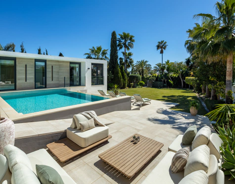 Villa for sale in Nueva Andalucia, Marbella