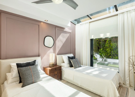 LUXURY CONTEMPORARY VILLA IN THE HEART OF THE GOLF VALLEY