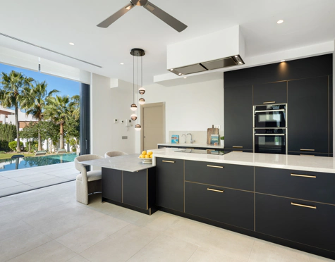 Villa for sale in Nueva Andalucia, Marbella