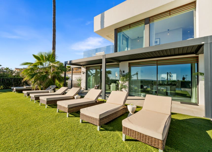 CONTEMPORARY FRONTLINE BEACH VILLA ON THE NEW GOLDEN MILE