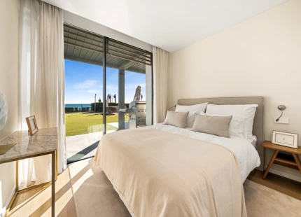 CONTEMPORARY FRONTLINE BEACH VILLA ON THE NEW GOLDEN MILE