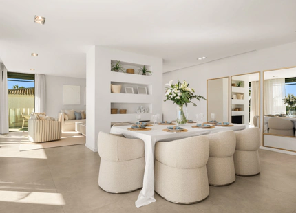 CONTEMPORARY FRONTLINE BEACH VILLA ON THE NEW GOLDEN MILE