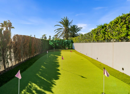 CONTEMPORARY FRONTLINE BEACH VILLA ON THE NEW GOLDEN MILE