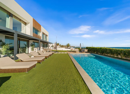 CONTEMPORARY FRONTLINE BEACH VILLA ON THE NEW GOLDEN MILE