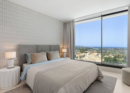 LUXURY DUPLEX APARTMENT WITH PANORAMIC SEA VIEWS IN LA QUINTA