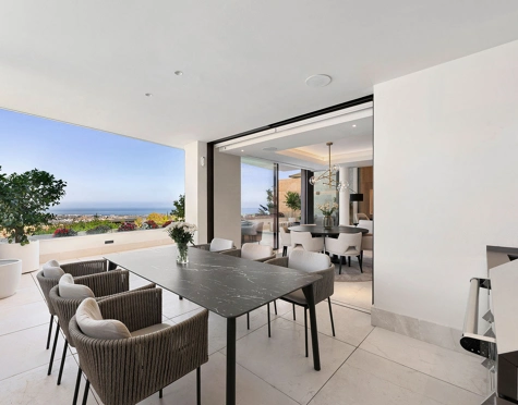Duplex for sale in La Quinta, Benahavis
