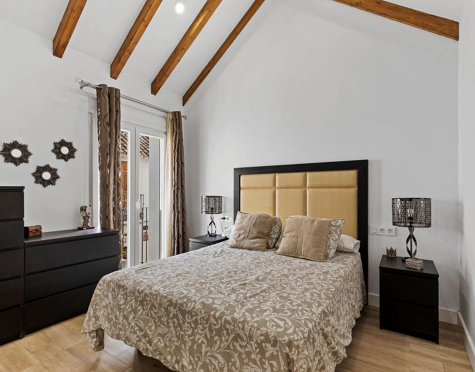 CHARMING ANDALUSIAN TOWNHOUSE IN ESTEPONA OLD TOWN