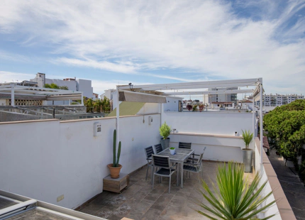 CHARMING ANDALUSIAN TOWNHOUSE IN ESTEPONA OLD TOWN