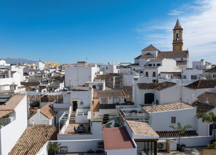 CHARMING ANDALUSIAN TOWNHOUSE IN ESTEPONA OLD TOWN