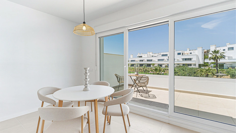 Apartment for sale in Estepona East